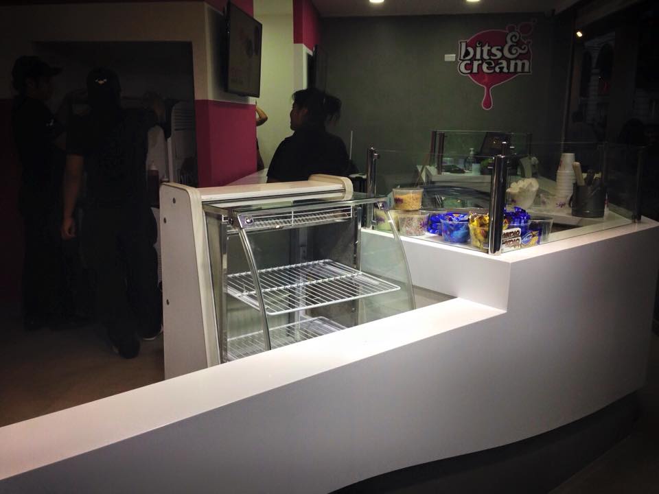 Bits&Cream en Santa Cruz, Bolivia con Staron- Quasar White2